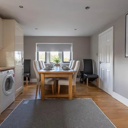 Hill Apartment Bradford (West Yorkshire)