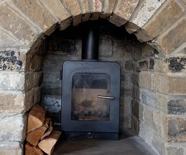 Hill * Bradford (West Yorkshire)